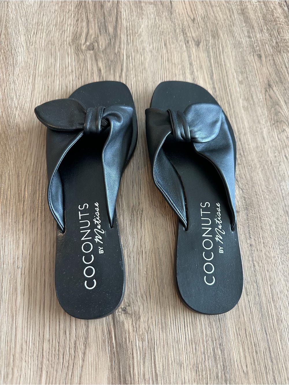 Coconuts by Matisse - Black Knot Slide Sandals - Size 6 - Minimalist - NWOT